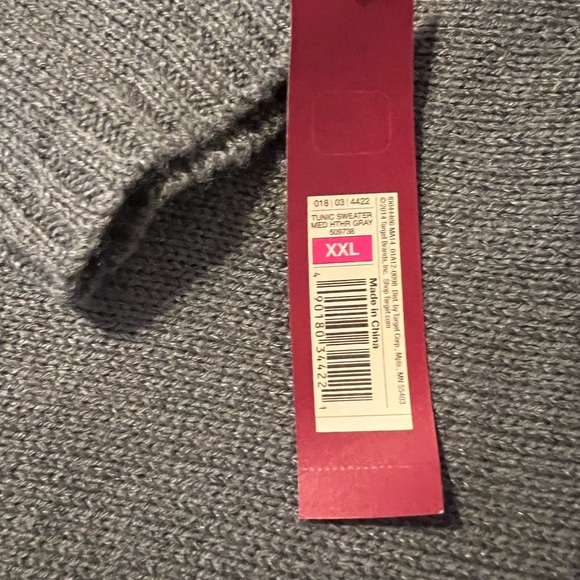 Merona Gray V-Neck Sweater Classic Knit - Picture 3 of 4